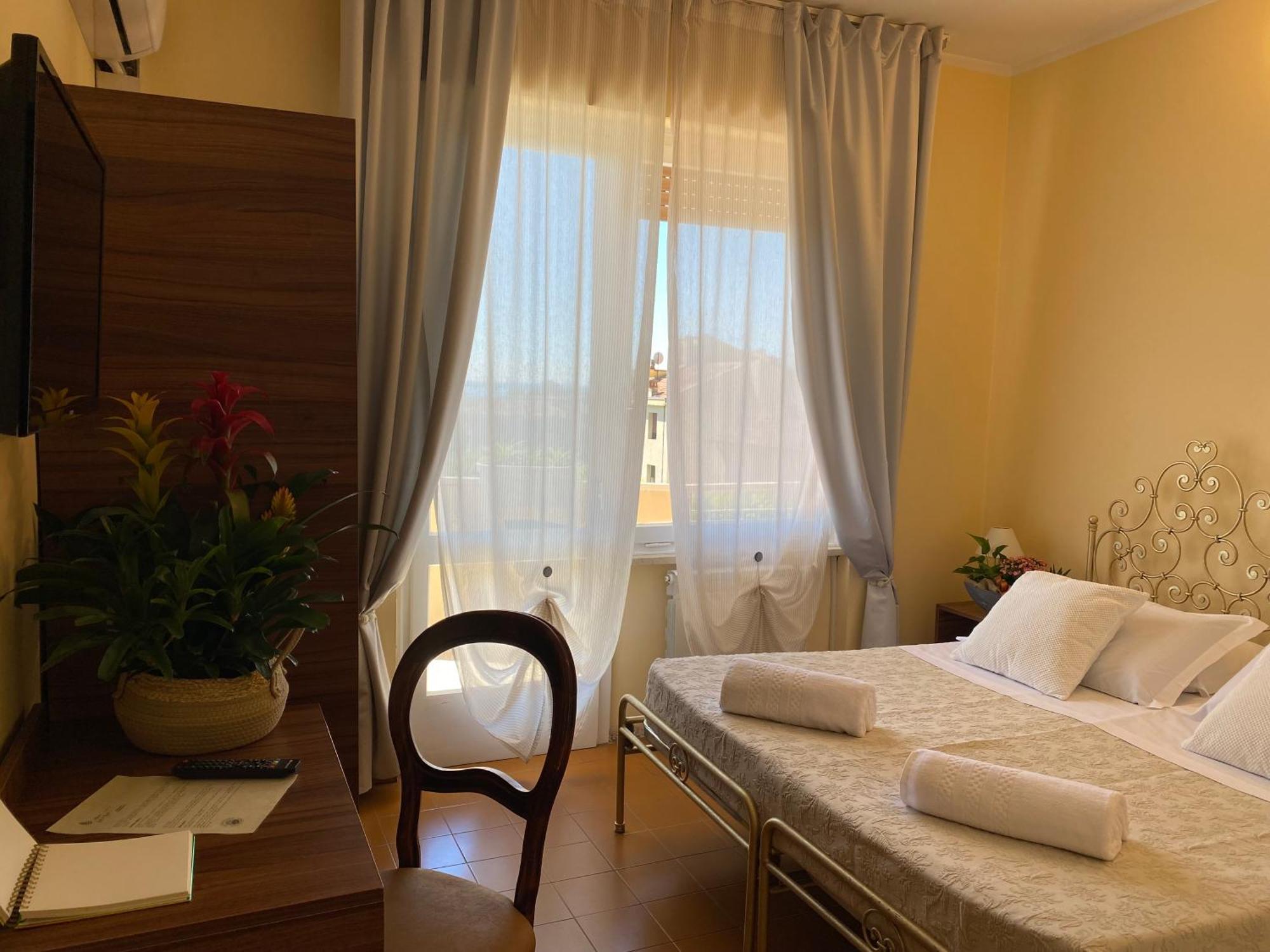 Hotel Adria & Resort Toscolano Maderno Εξωτερικό φωτογραφία