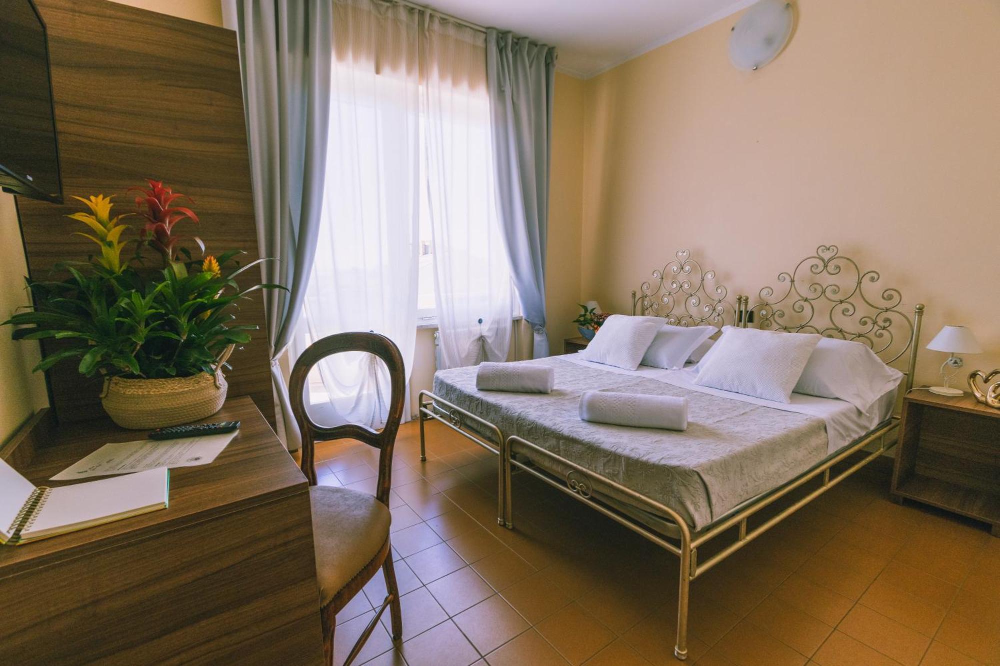 Hotel Adria & Resort Toscolano Maderno Εξωτερικό φωτογραφία